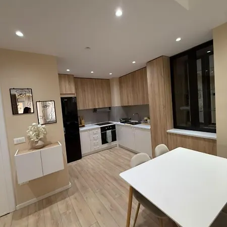 Greg's Apartament *