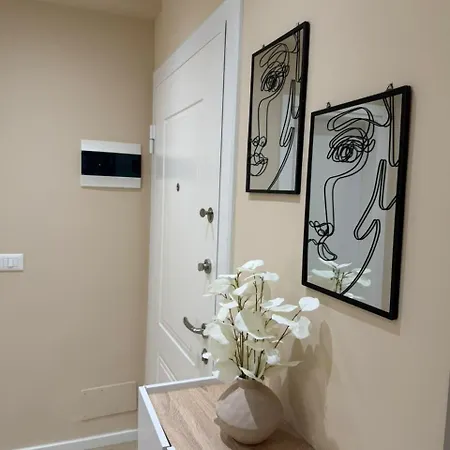 Greg's Apartament *